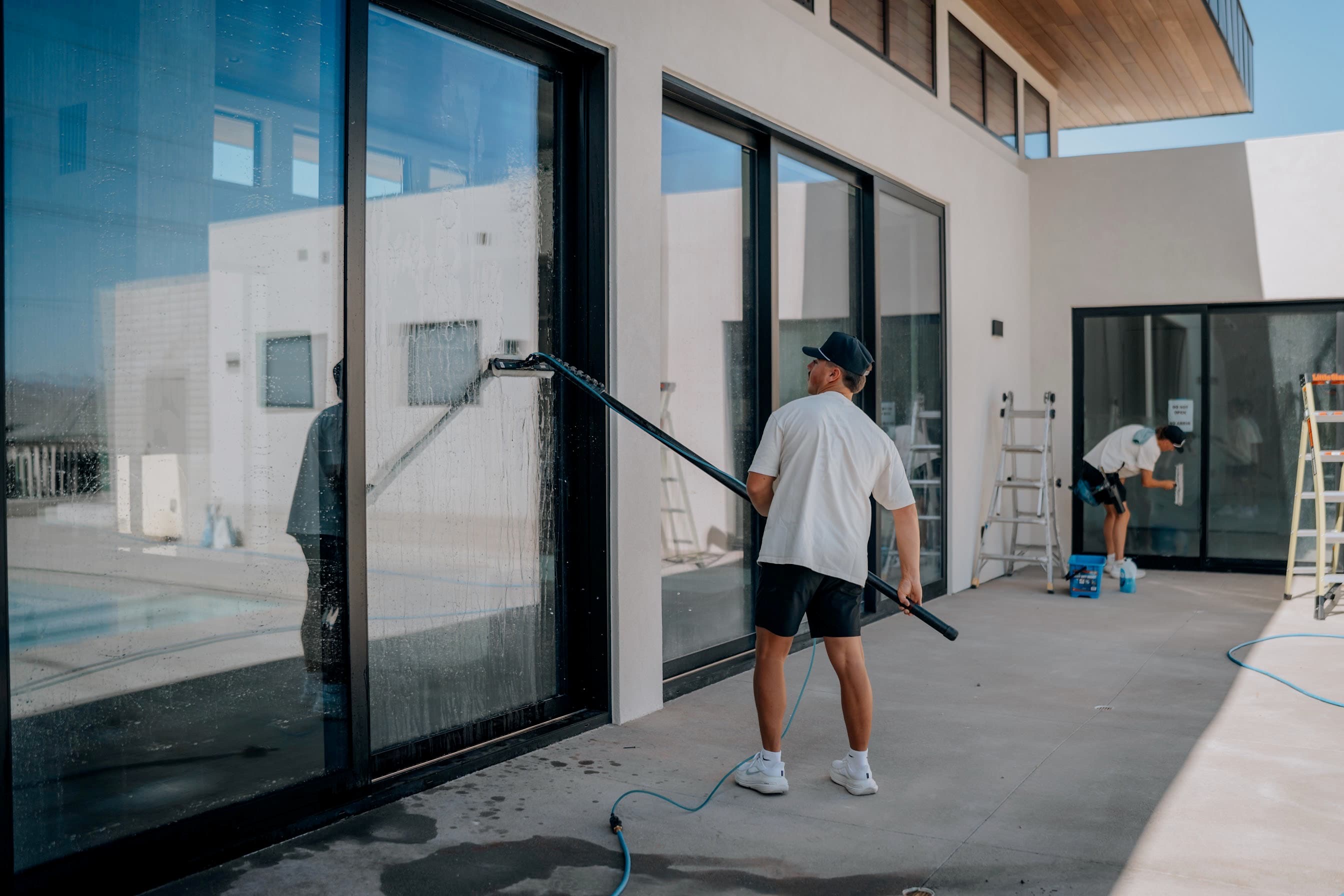 Exterior window cleaning