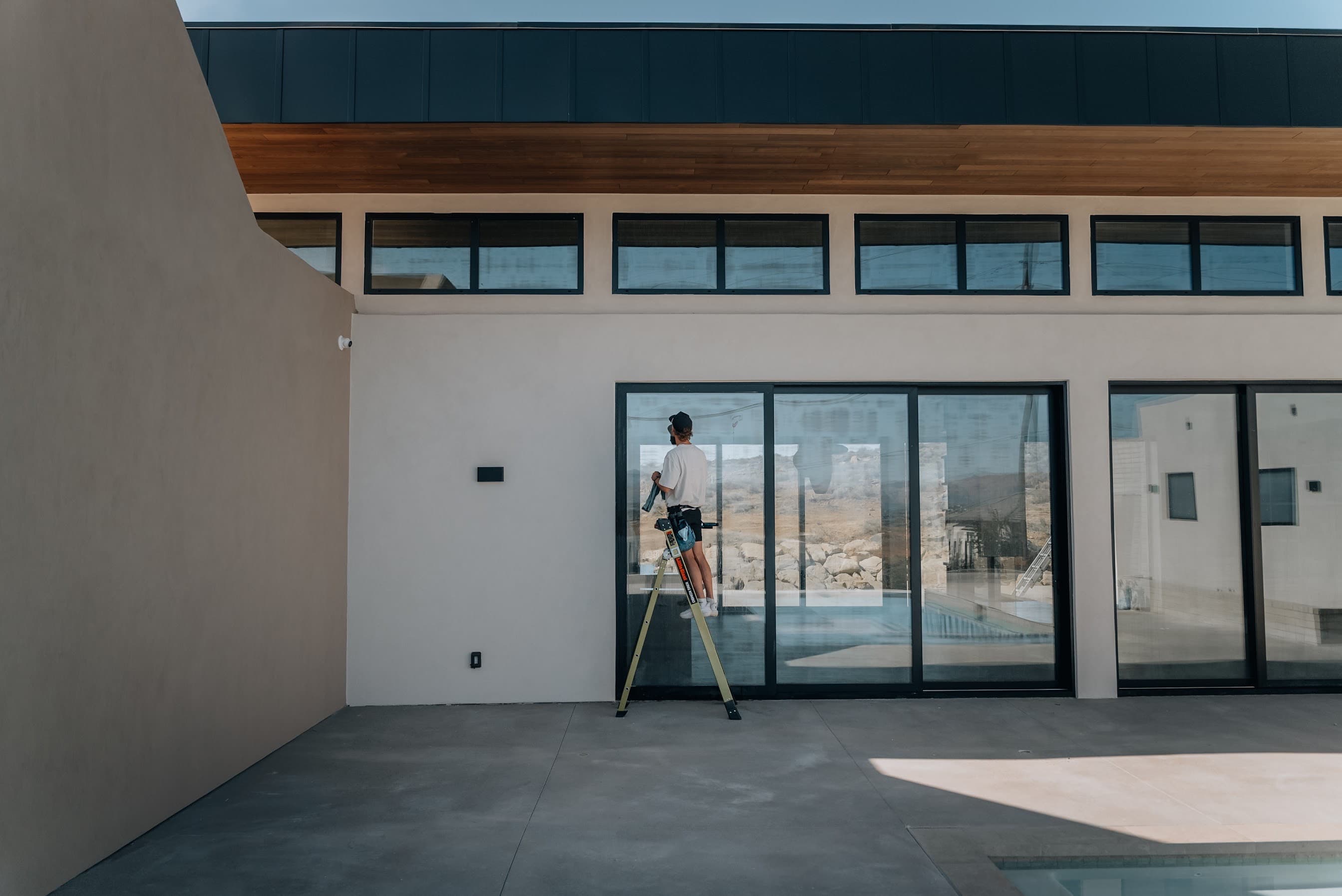 Exterior window cleaning