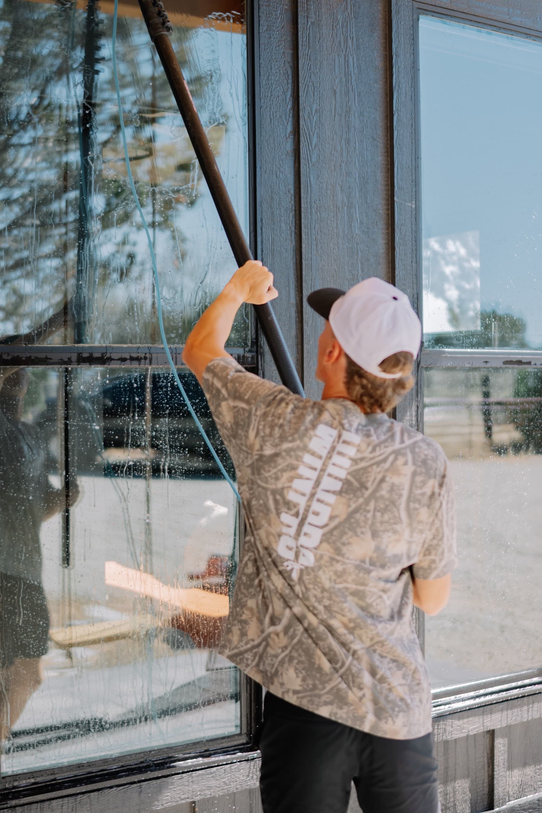 Outdoor window cleaning